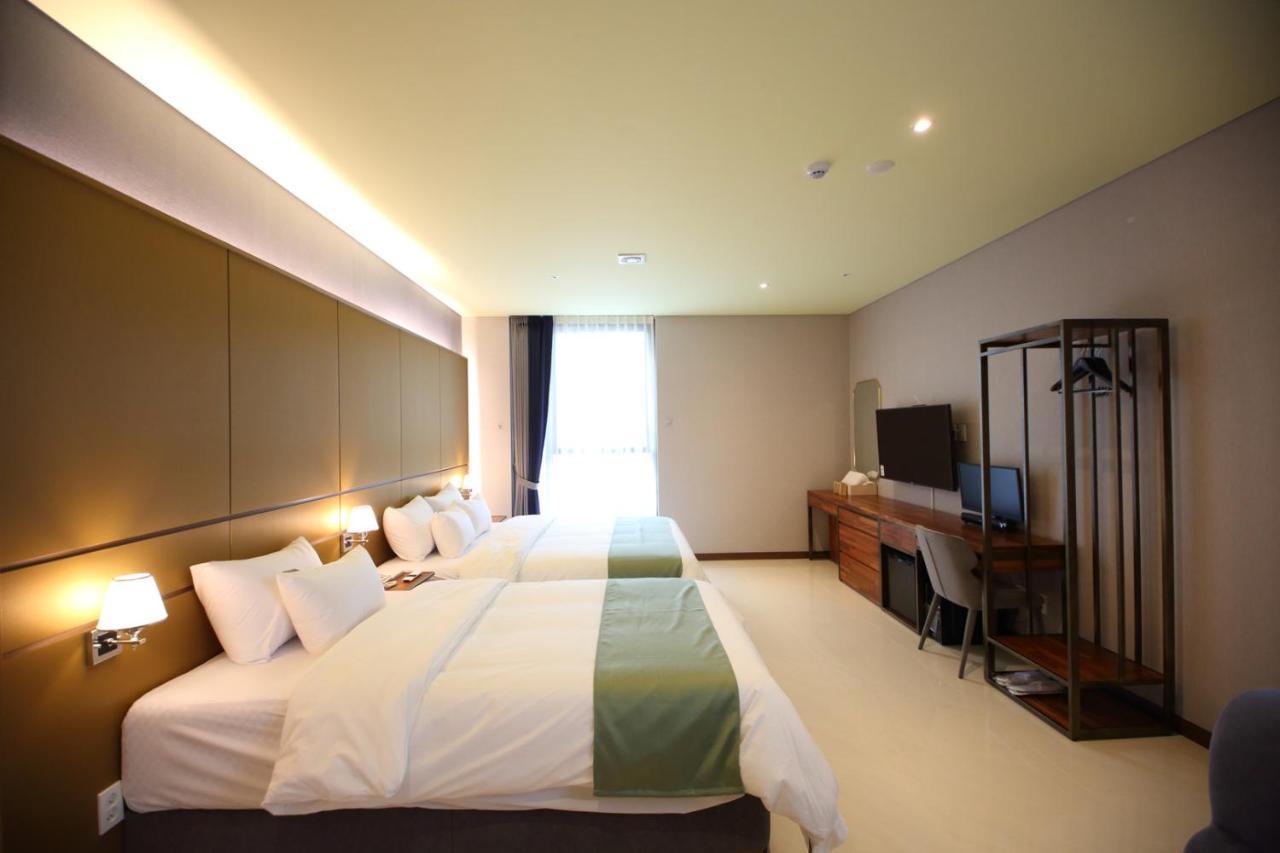 Gimpo Stavia Hotel Exterior photo